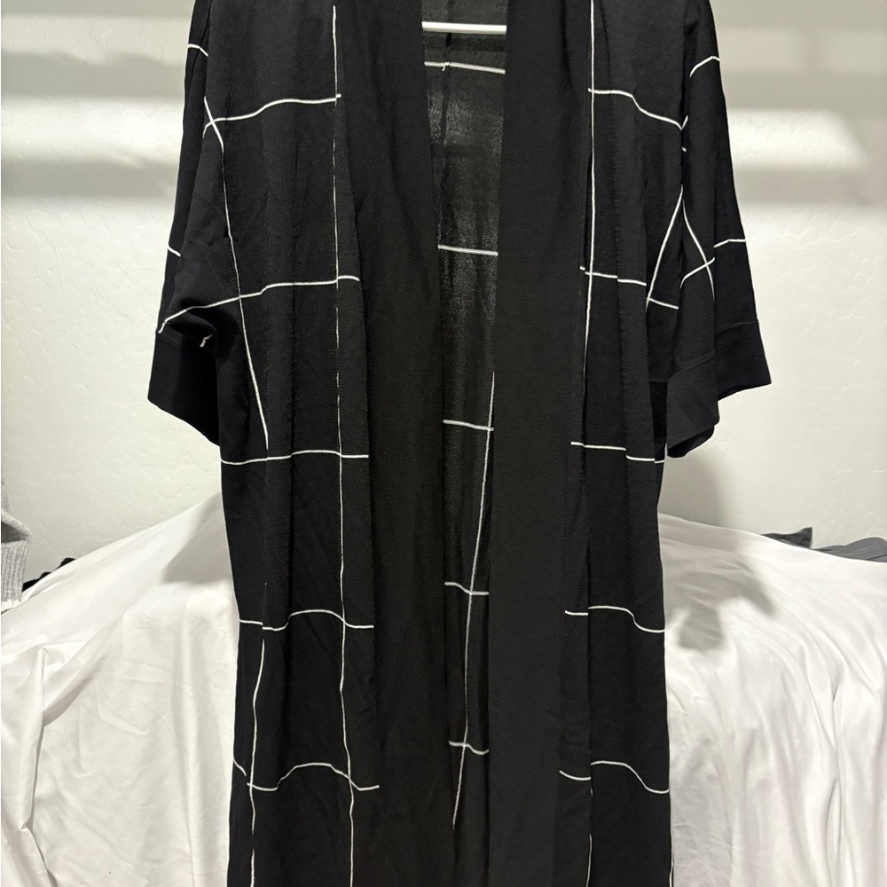 Chico's Black and White Grid Women’s cardigan